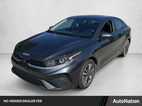 Used 2024 Kia Forte LXS FWD image 1