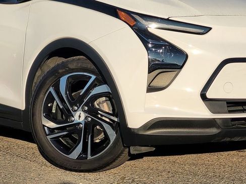 Used 2022 Chevrolet Bolt LT w/ Infotainment Package image 3