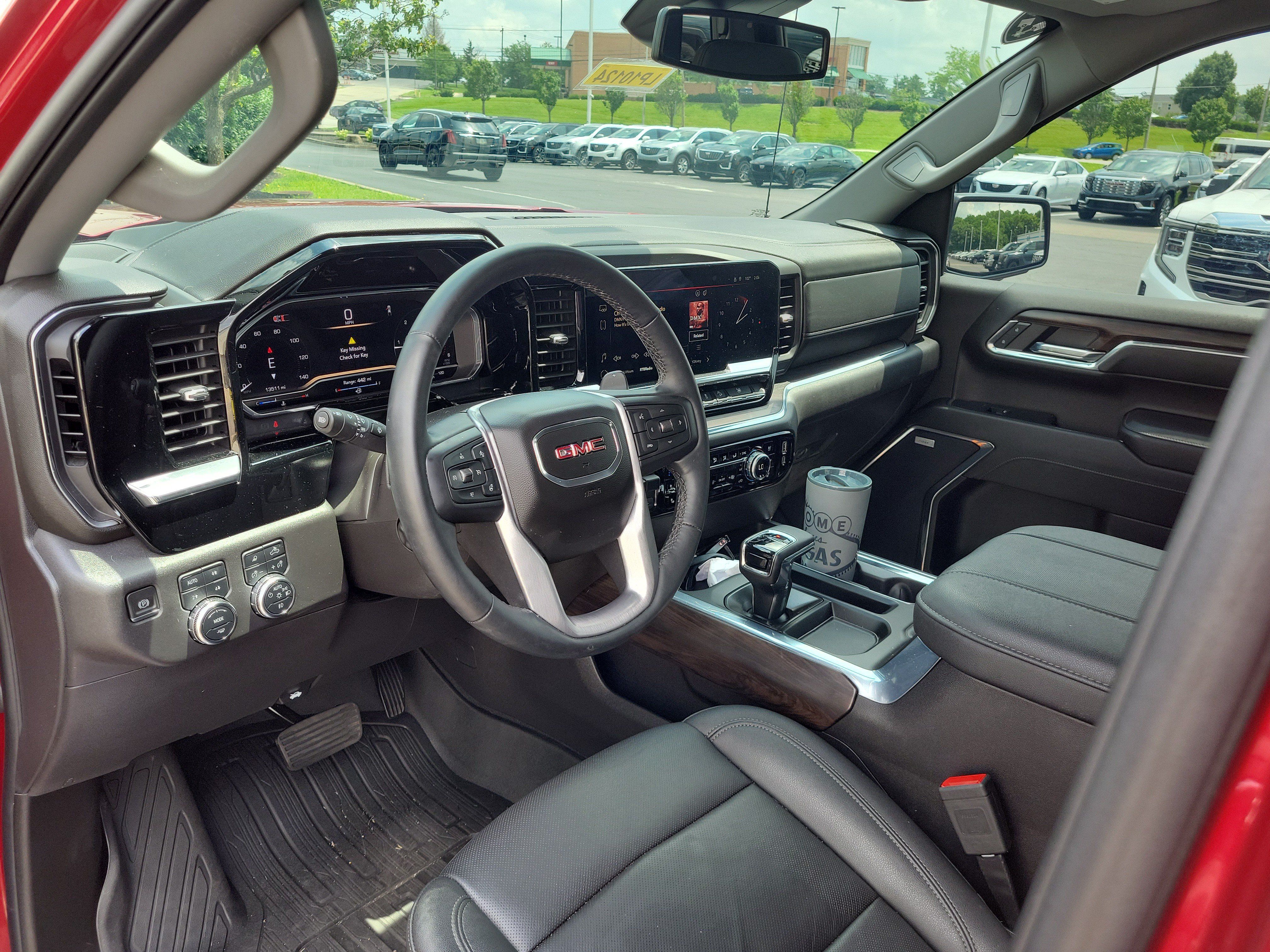 Used 2024 GMC Sierra 1500 SLT w/ SLT Premium Plus Package AWD/4WD image 15