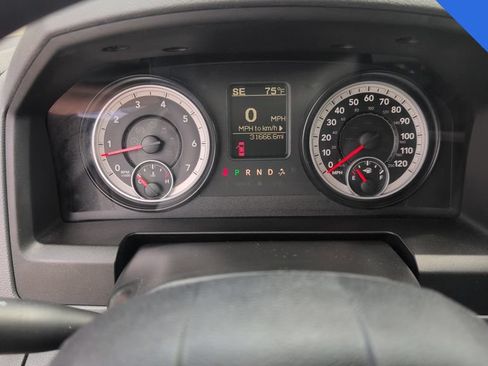 Used 2014 RAM 1500 Express AWD/4WD image 9
