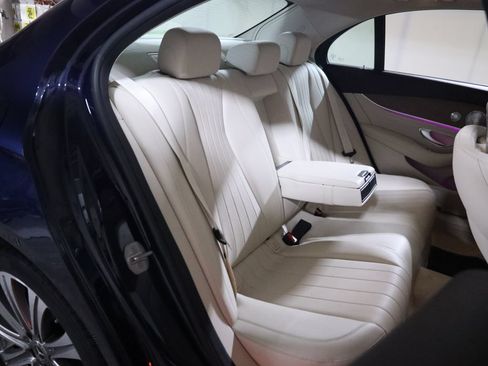 Certified 2018 Mercedes-Benz E 400 4MATIC Sedan image 55
