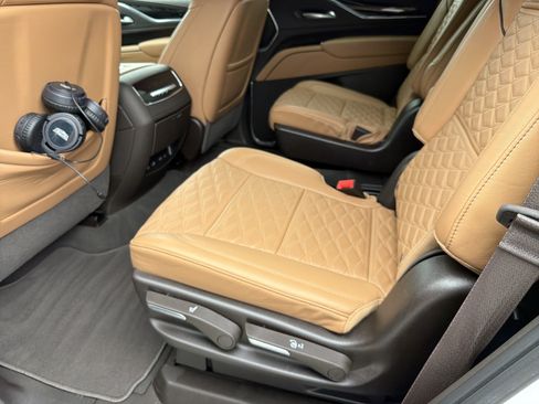 Used 2024 Cadillac Escalade Sport w/ LPO, ONYX Package AWD/4WD image 20