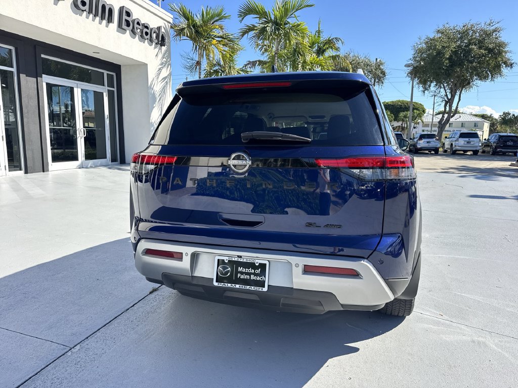 Used 2022 Nissan Pathfinder SL w/ SL Black Package AWD/4WD image 25