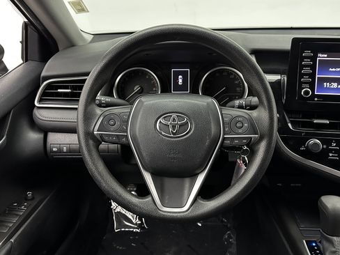 Used 2021 Toyota Camry LE image 24