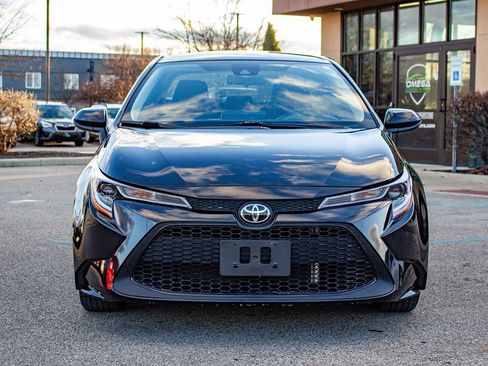 Used 2022 Toyota Corolla LE w/ Carpet Mat Package (TMS) image 2