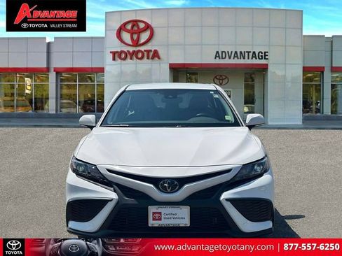 Used 2023 Toyota Camry SE w/ Cold Weather Package AWD/4WD image 2