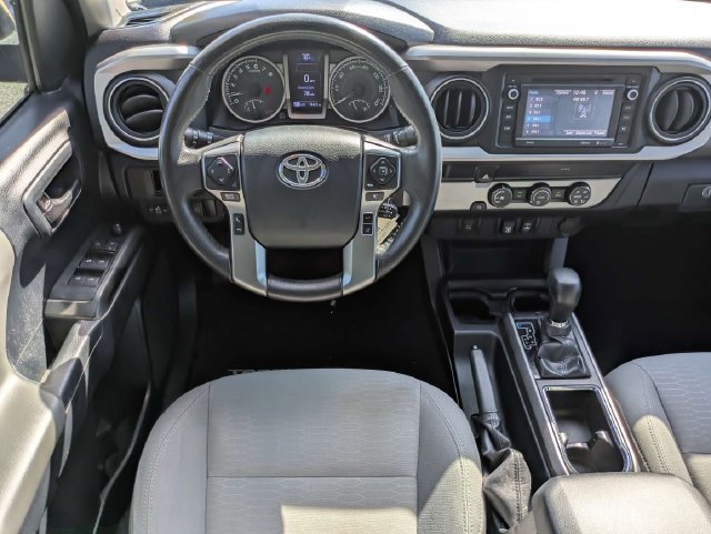Used 2019 Toyota Tacoma SR5 RWD image 11
