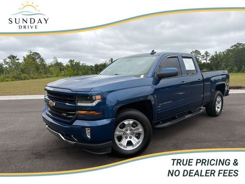 Used 2018 Chevrolet Silverado 1500 LT w/ All Star Edition AWD/4WD image 1