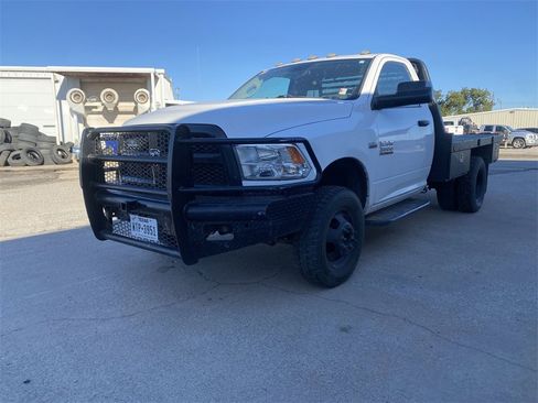 Used 2017 RAM 3500 Tradesman w/ Power Accessory Group image 11