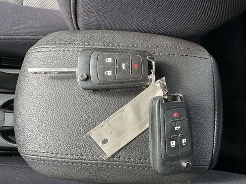 Used 2012 Chevrolet Cruze LS w/ Connectivity Package FWD image 34