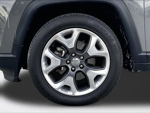 Used 2019 Jeep Compass Limited FWD image 7