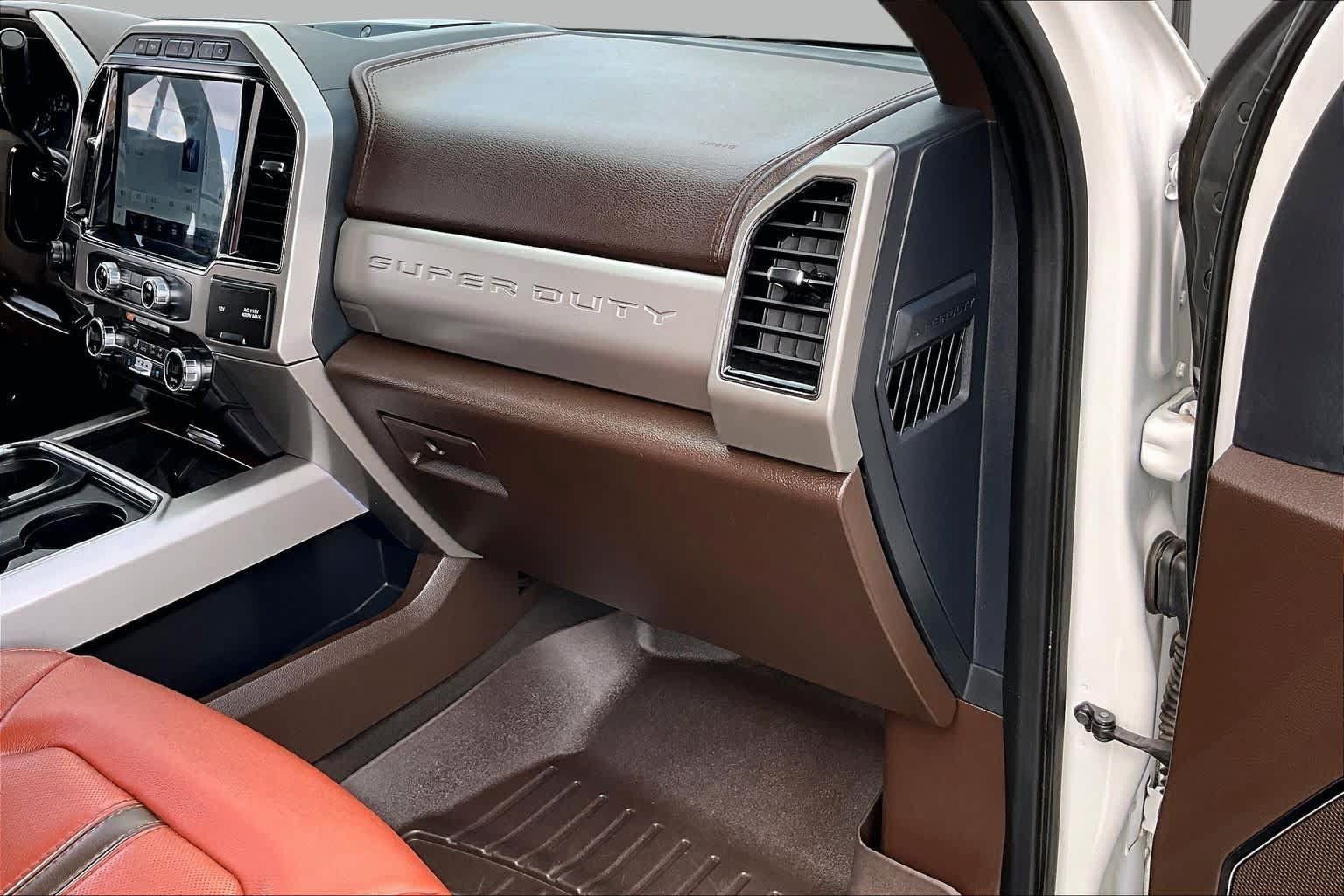 Used 2022 Ford F250 King Ranch w/ King Ranch Ultimate Package AWD/4WD image 16