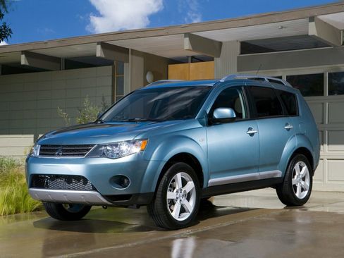 Used 2007 Mitsubishi Outlander XLS image 1