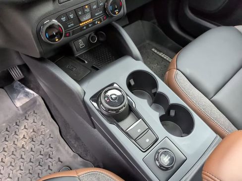 Used 2024 Ford Bronco Sport Outer Banks w/ Tech Package image 24