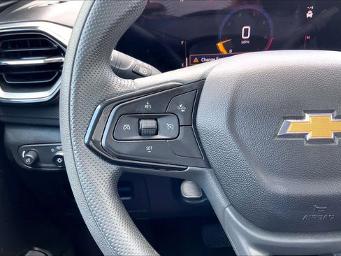 Certified 2025 Chevrolet TrailBlazer LT FWD image 23