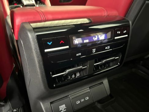 Used 2025 Acura MDX A-Spec image 37