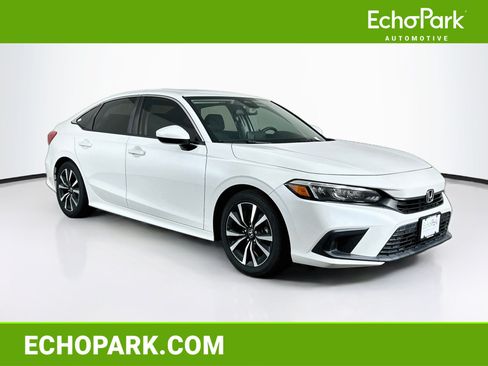 Used 2022 Honda Civic EX image 1