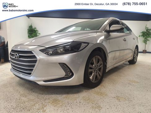 Used 2017 Hyundai Elantra SE w/ SE A/T Tech Package 03 FWD image 3