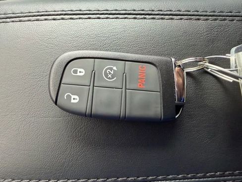 New 2026 Jeep Compass Latitude AWD/4WD image 30