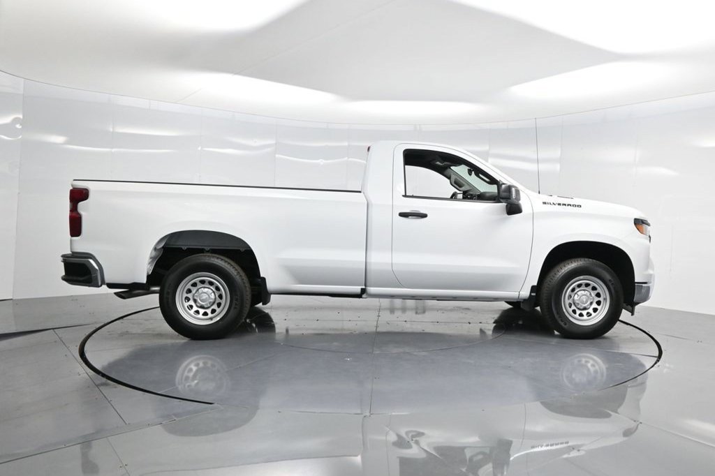 Used 2025 Chevrolet Silverado 1500 W/T w/ WT Safety Package RWD image 4