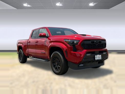Used 2024 Toyota Tacoma TRD Sport w/ TRD Sport Premium Package RWD image 7