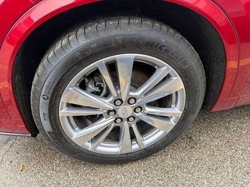 Used 2024 Cadillac XT6 Premium Luxury image 6