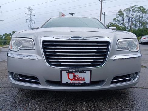 Used 2012 Chrysler 300 Limited image 2