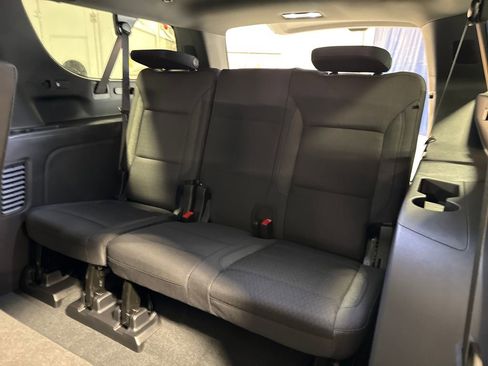 New 2026 Chevrolet Suburban LS w/ Max Trailering Package AWD/4WD image 40
