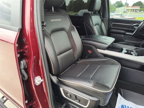 Used 2023 RAM 1500 Laramie AWD/4WD image 24