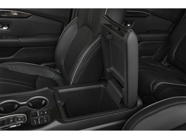 Used 2025 Honda Pilot Elite image 16