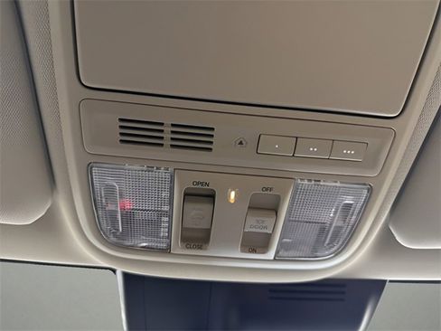 Used 2020 Honda CR-V EX-L image 24