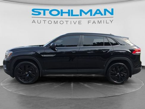 Certified 2024 Volkswagen Atlas Cross Sport SE AWD/4WD image 8
