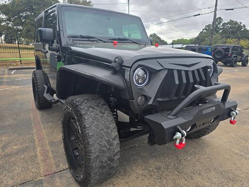Used 2014 Jeep Wrangler Sport w/ Quick Order Package 24S AWD/4WD image 3