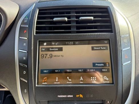 Used 2019 Lincoln MKC Reserve w/ MKC Climate Package image 17