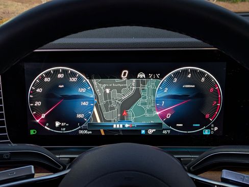 Certified 2025 Mercedes-Benz GLE 450 4MATIC image 15