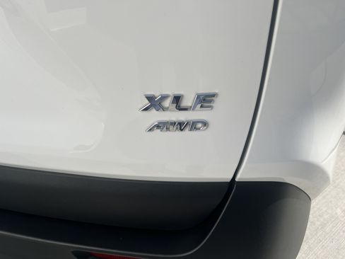 Certified 2025 Toyota RAV4 XLE AWD/4WD image 28