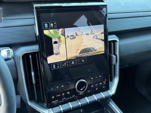 New 2025 GMC Acadia Elevation image 14