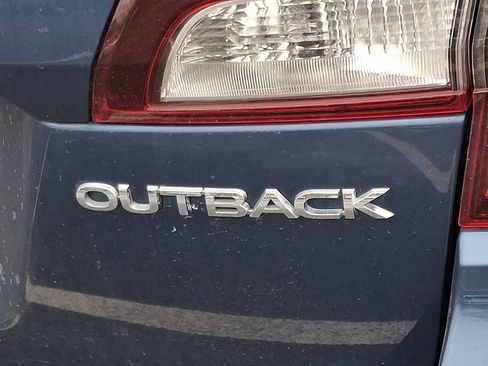 Used 2019 Subaru Outback 2.5i Limited image 4