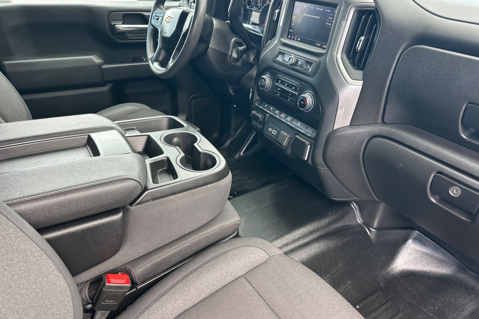Used 2024 Chevrolet Silverado 2500 Custom w/ Custom Value Package AWD/4WD image 15