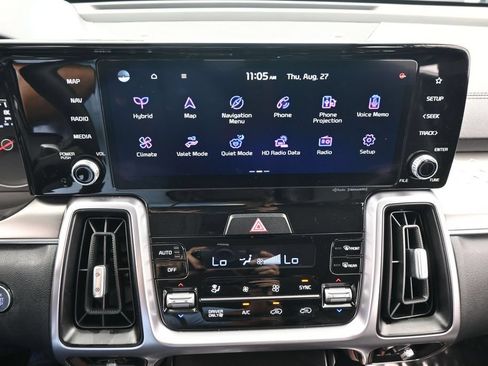 Used 2023 Kia Sorento EX w/ Panoramic Sunroof Package FWD image 24