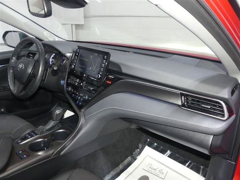 Used 2022 Toyota Camry XSE w/ Navigation Upgrade Package FWD image 24