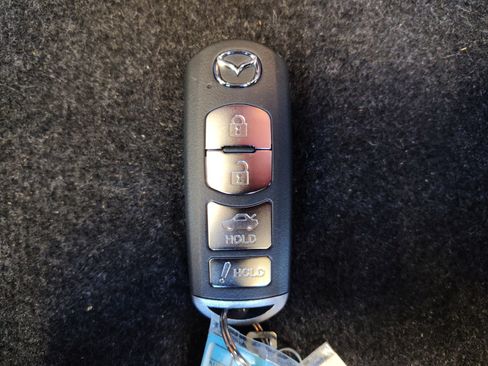 Used 2016 MAZDA MAZDA6 Grand Touring w/ GT Technology Package FWD image 32