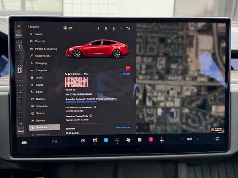 Used 2021 Tesla Model S Plaid image 41