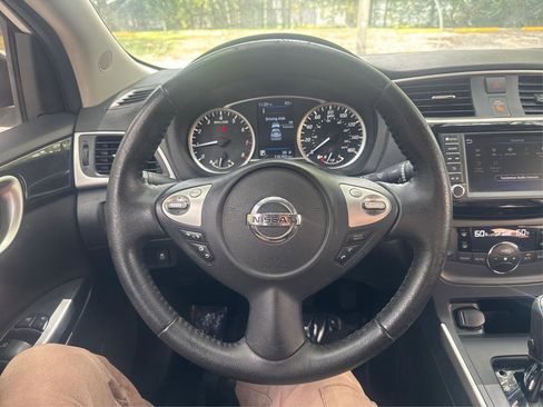 Used 2019 Nissan Sentra SV FWD image 17
