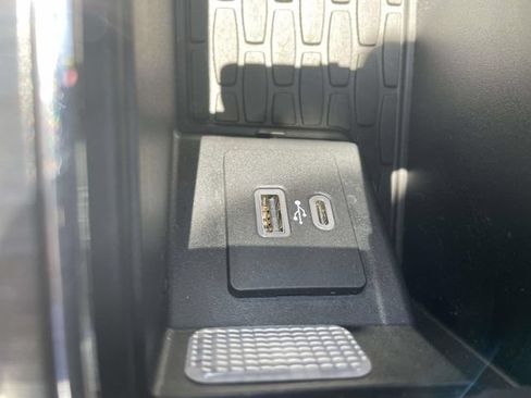 Used 2022 Lincoln Aviator Grand Touring w/ Equipment Group 301A AWD/4WD image 23
