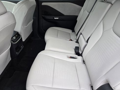 Used 2025 Lexus TX 350 AWD w/ Technology Package image 28