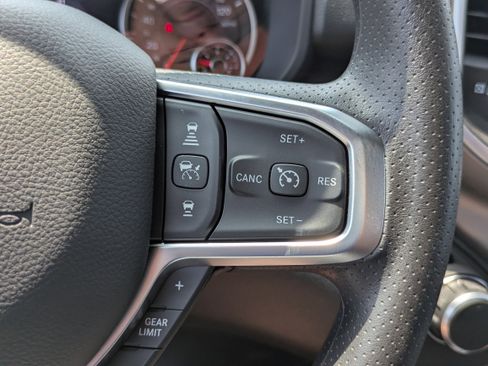 New 2026 RAM 1500 Express AWD/4WD image 19