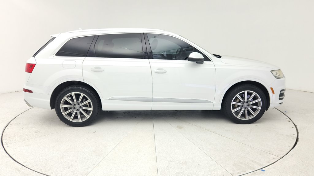 Used 2018 Audi Q7 3.0T Premium Plus w/ Premium Plus Package AWD/4WD image 8