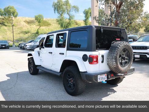 Used 2023 Jeep Wrangler Unlimited Sahara image 3