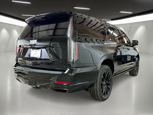 New 2026 Cadillac Escalade ESV Sport image 7